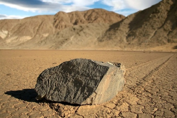 Top 10 Unsolved Mysteries of the Earth